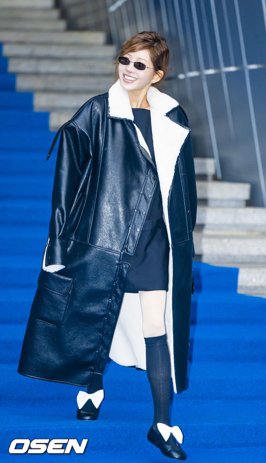 [OSEN=박준형 기자] 5일 서울 동대문디자인플라자(DDP)에서 '2026&nbsp;F/W&nbsp;서울패션위크' 데일리미러 패션쇼가 진행됐다.2026&nbsp;F/W&nbsp;서울패션위크는 오는 8일까지&nbsp;DDP를 중심으로 패션쇼(15개 브랜드), 트레이드쇼(92개 브랜드), 서울패션포럼, 시민참여 프로그램 등으로 꾸며진다.&nbsp;인플루언서 최준희가 입장하고 있다.  2026.02.05 / soul1014@osen.co.kr