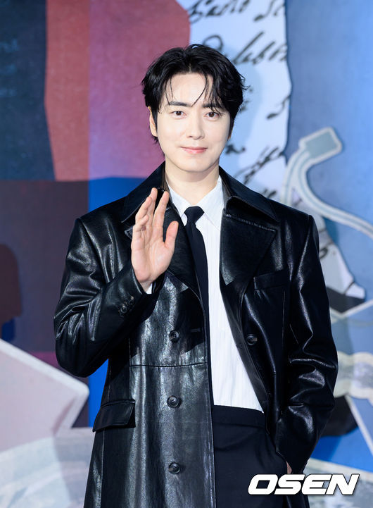 이준혁,'감미로운 미소'