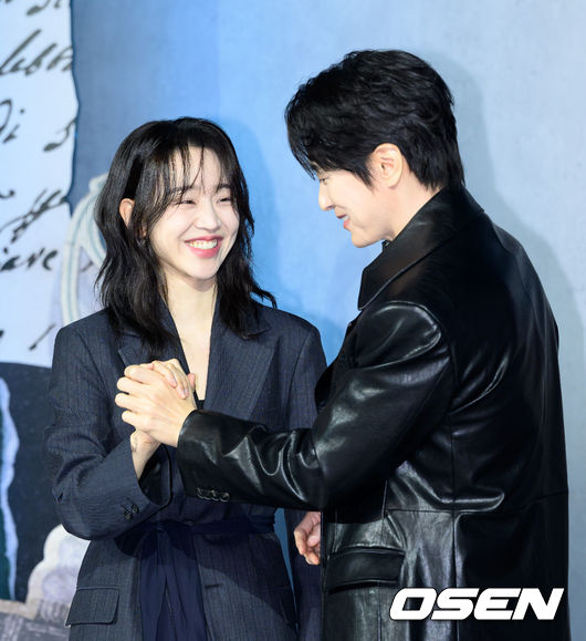 용의자와 형사 관계 맞나요?