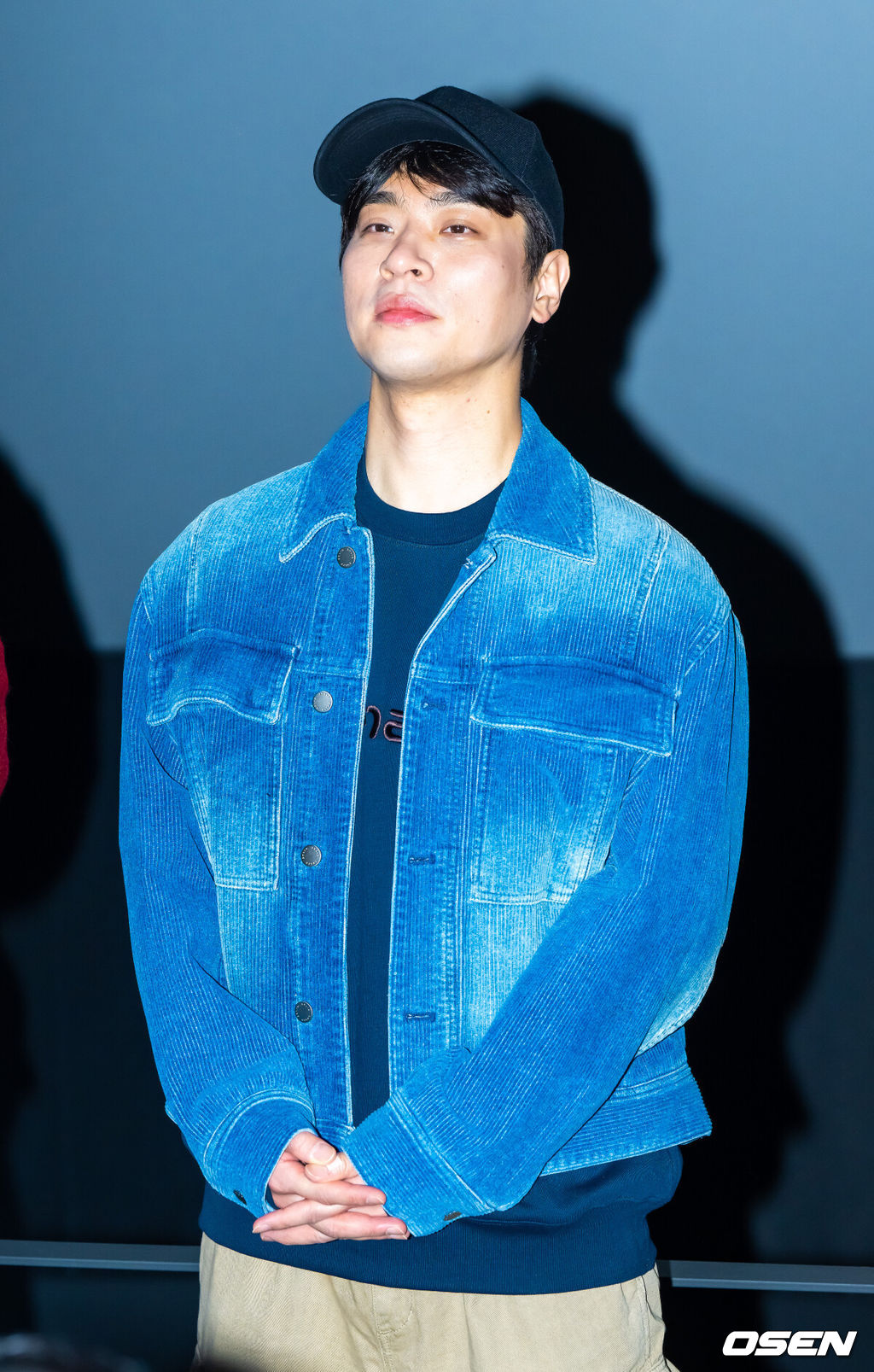 14일 오후 서울 왕십리 CGV에서 영화 '휴민트' 개봉주 첫 무대인사가 진행됐다. 영화 ‘휴민트’는 비밀도, 진실도 차가운 얼음 바다에 수장되는 블라디보스토크에서 서로 다른 목적을 가진 이들이 격돌하는 이야기로 배우 박해준, 조인성, 신세경, 박정민 등이 출연한다.배우 박정민이 팬들을 바라보고 있다   2026.02.14 / soul1014@osen.co.kr