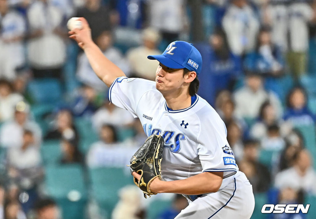 26일 대구삼성라이온즈파크에서 2025 신한 SOL 뱅크 KBO 리그 삼성 라이온즈와 NC 다이노스의 경기가 열렸다. 홈팀 삼성은 후라도가, 방문팀 NC는 이용찬이 선발 출전했다. 삼성 라이온즈 육선엽이 역투하고 있다. 2025.04.26 / foto0307@osen.co.kr