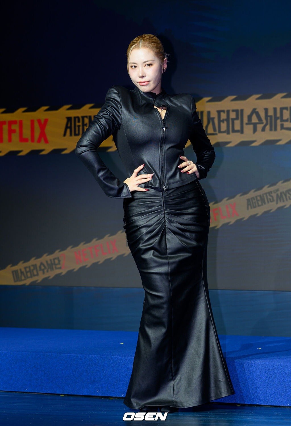 19일 오전 호텔 나루 서울 엠갤러리에서 넷플릭스 예능 ‘미스터리 수사단’ 시즌2 제작발표회가 열렸다.‘미스터리 수사단’ 시즌2는 과학적으로 설명할 수 없는 기묘한 사건들을 추적하고 해결하는 어드벤처 추리 예능이다.안무가 가비가 포토타임을 가지고 있다. 2026.02.19 / sunday@osen.co.kr