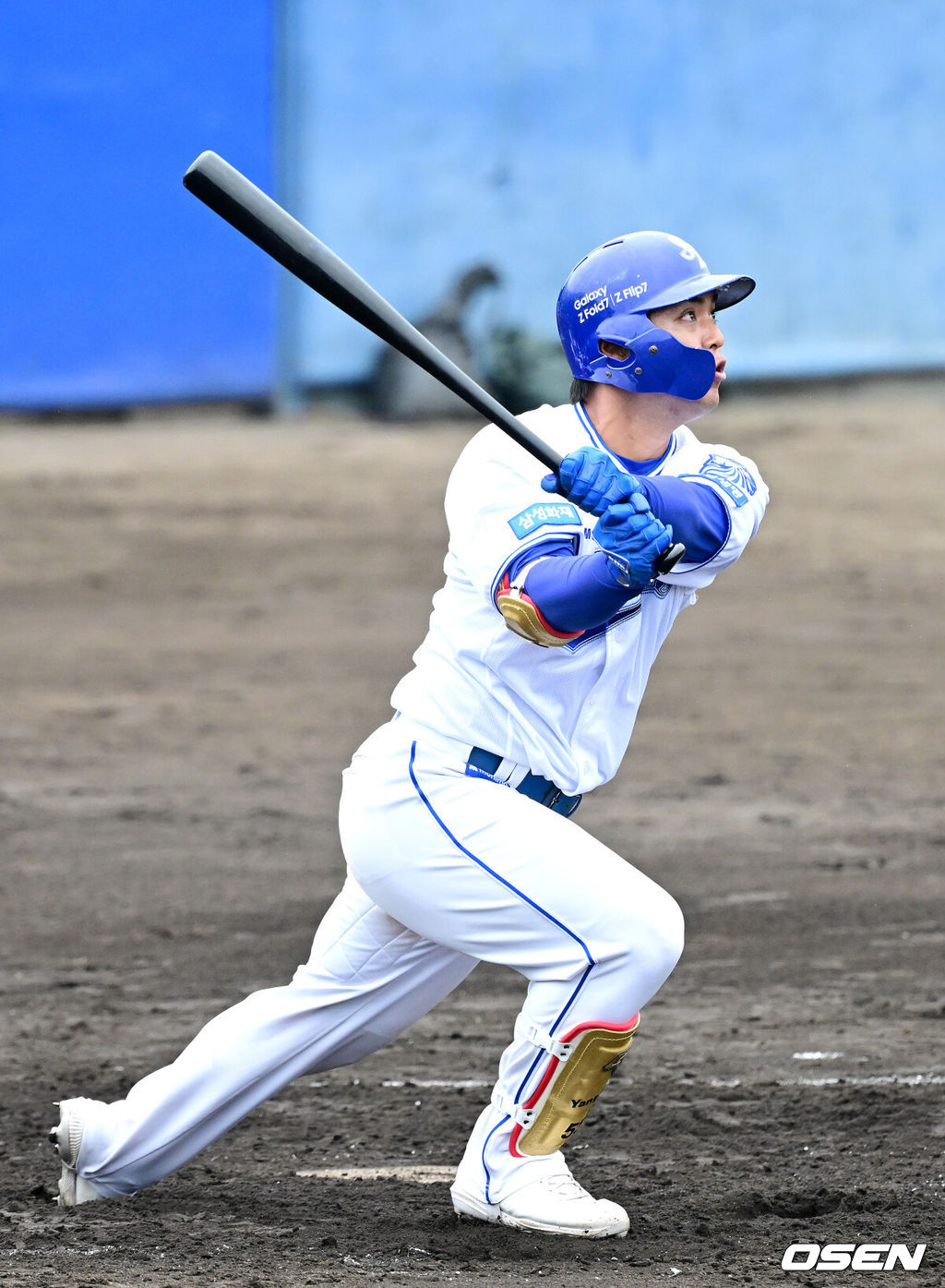 2026 WBC(월드베이스볼클래식)를 준비하는 대한민국 야구 대표팀이 20일 오후 일본 오키나와 온나손 아카마 구장에서 프로야구 삼성 라이온즈와 연습경기를 펼쳤다. 야구 대표팀은 오키나와에서 국내 팀들과 6차례 연습경기를 치르며 전력을 끌어올릴 예정이다.4회말 1사 1, 2루 상황 삼성 양우현이 역전 우월 스리런포를 날리고 있다. 2026.02.20 / dreamer@osen.co.kr