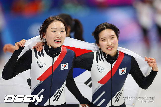 [사진] 최민정과 김길리. ⓒGettyimages(무단전재 및 재배포 금지)