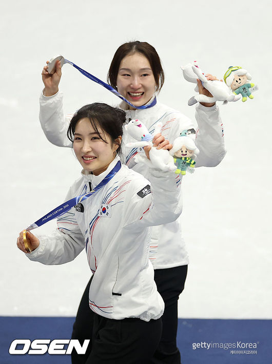 [사진] 최민정과 김길리. ⓒGettyimages(무단전재 및 재배포 금지)