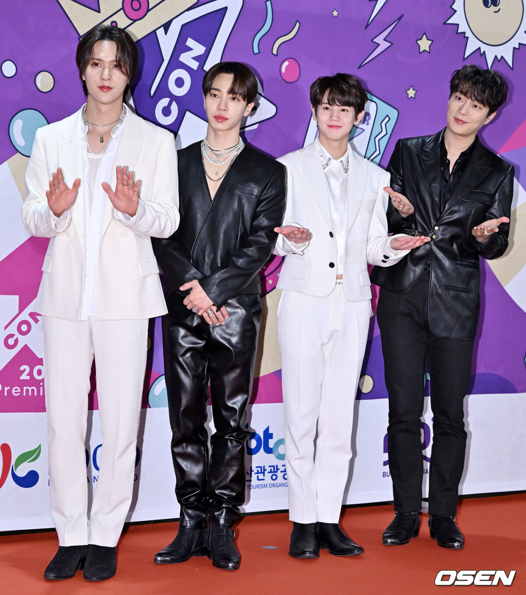 7일 오후 서울 마포구 상암 CJ ENM 센터에서 'KCON 2022 Premiere in Seoul (케이콘 2022 프리미어 인 서울)' 포토월 행사가 열렸다.하이라이트 (Highlight)이 포토월에서 포즈를 취하고 있다. 2022.05.07 /rumi@osen.co.kr