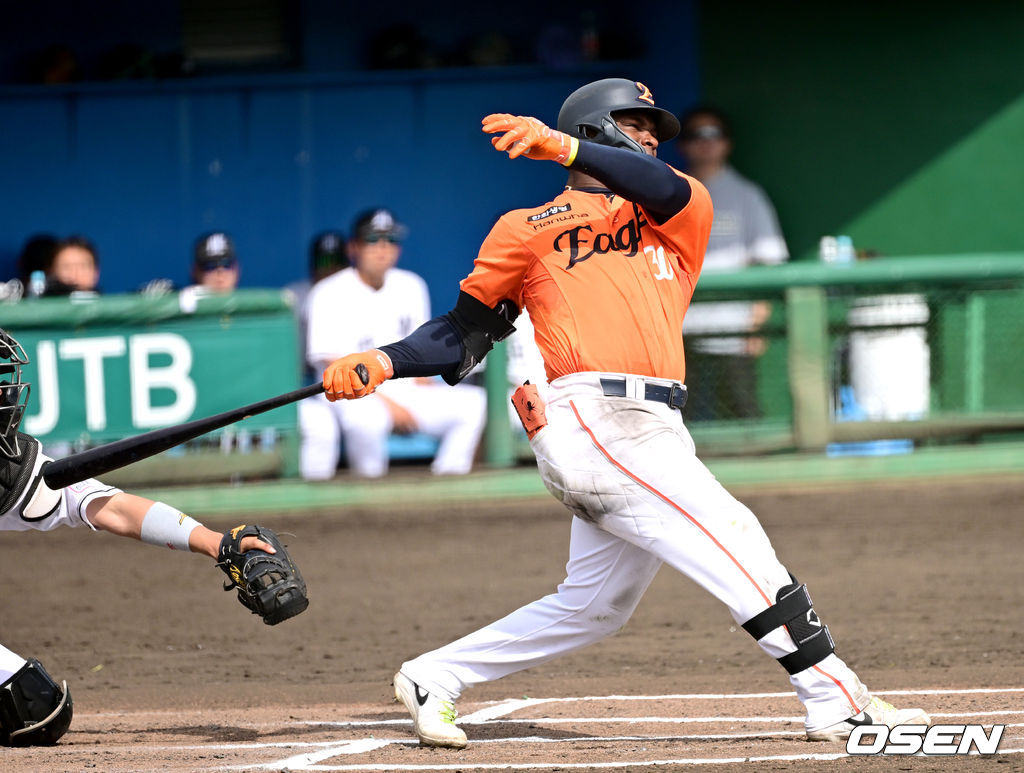 연습경기서 멀티히트 경기를 펼친 페라자.