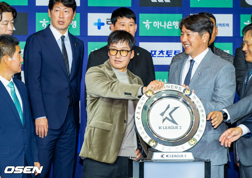 목표는 수원 삼성 우승과 1부 승격