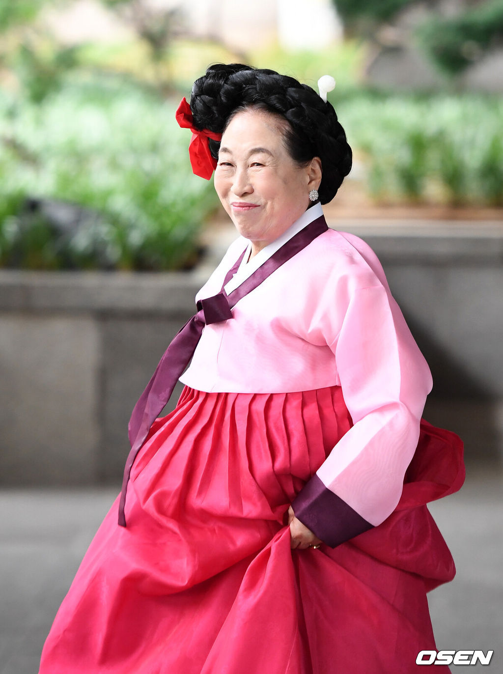 31일 오전 서울 여의도 KBS 신관에서 KBS 1TV ‘아침마당’ 생방송이 진행됐다.배우 전원주가 방송국을 나서고 있다. 2021. 5. 31 /sunday@osen.co.kr