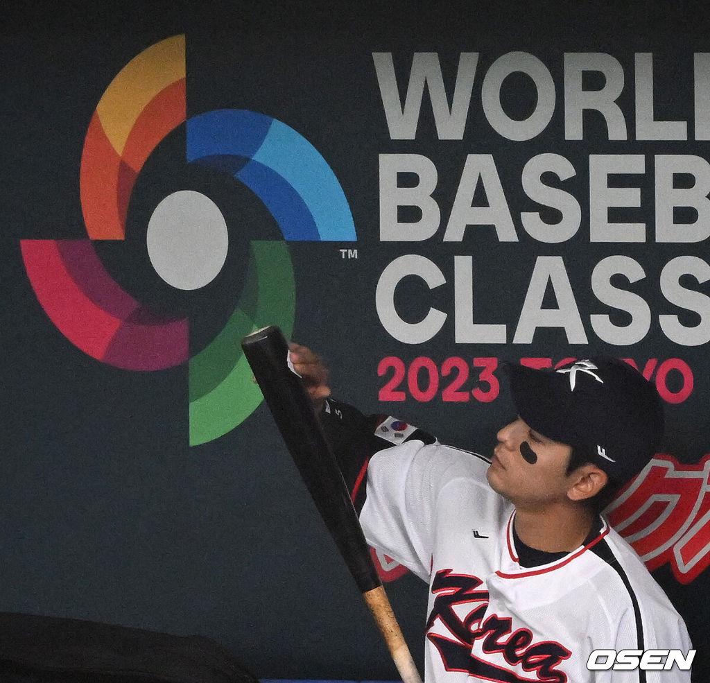 이강철 감독이 이끄는 대한민국 대표팀이 12일 오후 일본 도쿄돔에서 2023 월드베이스볼클래식(WBC) B조 1라운드 3차전 체코와의 경기를 가졌다.한국 이정후가 경기를 준비하고 있다. 2023.03.12 /spjj@osen.co.kr