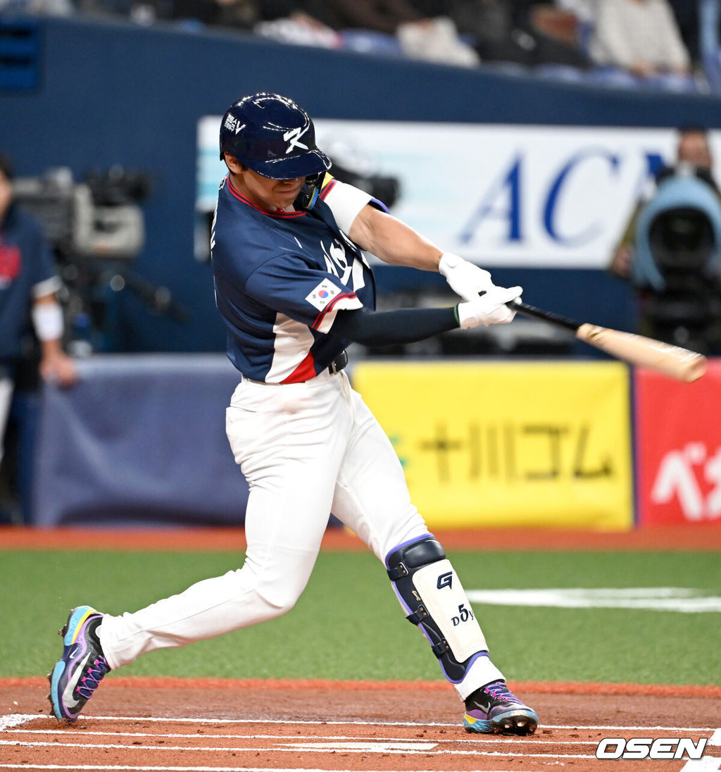 3일 일본 오사카 교세라돔에서 월드베이스볼클래식(WBC) 공식 연습 경기 한국 야구 대표팀과 오릭스 버팔로스의 경기가 열렸다.우리 대표팀은 연습 경기 2차전을 치른 뒤 5일 일본 도쿄돔에서 체코와 WBC 조별리그 1차전에서 격돌한다.1회초 무사에서 한국 김도영이 삼진으로 물러나고 있다. 2026.03.03 /spjj@osen.co.kr