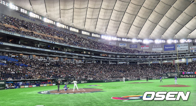 [OSEN=도쿄(일본), 손용호 기자] 5일 일본 &nbsp;도쿄돔에서 월드베이스볼클래식(WBC) 조별리그 첫 경기 호주와 대만의 경기가&nbsp;&nbsp;열렸다.우리 대표팀은 &nbsp;체코와 WBC 조별리그 1차전에서 격돌한다.대만 팬들이 도쿄돔을 가득 채우고 응원을 하고 있다. 2026.03.05&nbsp;/spjj@osen.co.kr
