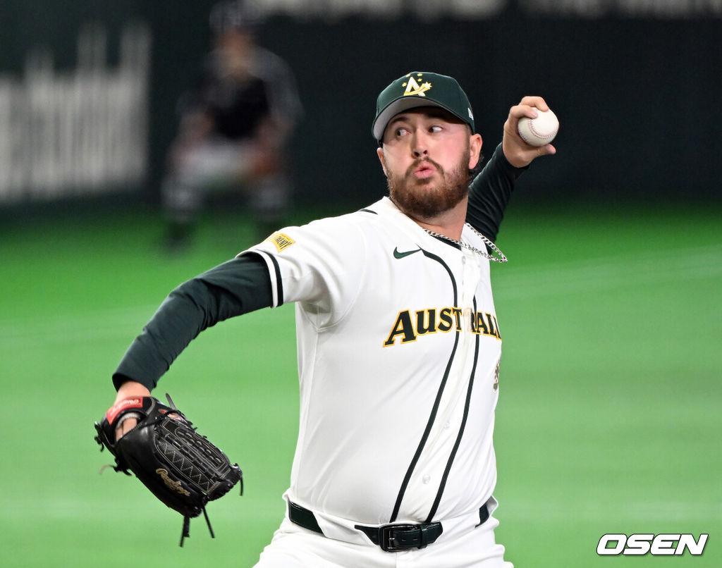 5일 일본  도쿄돔에서 월드베이스볼클래식(WBC) 조별리그 첫 경기 호주와 대만의 경기가  열렸다.우리 대표팀은  체코와 WBC 조별리그 1차전에서 격돌한다.호주 두 번째 투수 잭 오러플린이 역투하고 있다. 2026.03.05 /spjj@osen.co.kr