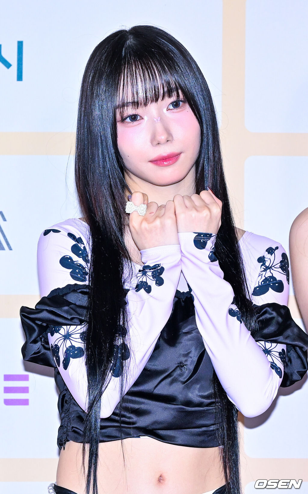 19일 경기 고양시 고양종합운동장에서 ‘제30회 드림콘서트’가 진행됐다.‘드림콘서트’는 지난 1995년 시작 이후 매년 화려한 K팝 가수들이 참여한 행사로, 케이팝 역사의 한 축을 담당하고 있다.케플러 서영은이 포토타임을 갖고 있다. 2024.10.19 / rumi@osen.co.kr