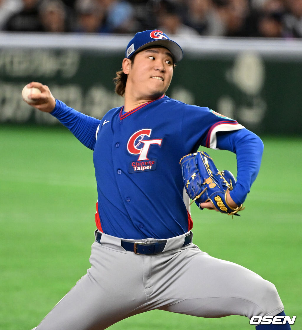 8일 일본 도쿄돔에서 2026 월드베이스볼클래식(WBC) 1라운드 C조 조별리그 대한민국과 대만의 경기가 열렸다.한국은 전날(7일) 일본과의 경기에서 6-8로 석패했다. 앞서 체코전을 11-4로 잡았던 한국은 1승1패를 마크하게 됐고, 남은 대만전과 호주전에 사활을 걸어야 한다.1회말 대만 구린루리양이 역투하고 있다. 2026.03.08 /spjj@osen.co.kr