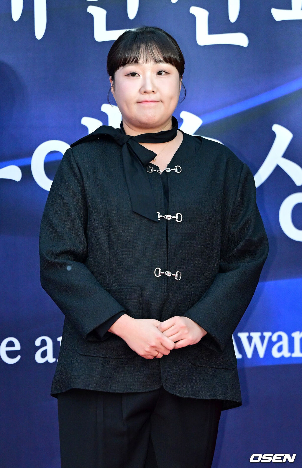 23일 오후 서울 장충동 국립극장 해오름극장에서 '2025 대한민국 대중문화예술상' 레드카펫 행사가 열렸다.올해로 16회를 맞이한 '대중문화예술상'은 대중문화예술인들의 사회적 위상과 창작 의욕을 높이고, 대중문화예술산업 발전에 이바지한 이들의 공을 기리고자 마련된 대중문화예술 분야 최고 권위의 정부 포상이다.개그우먼 이수지가 레드카펫을 밟고 있다. 2024.10.23 / dreamer@osen.co.kr