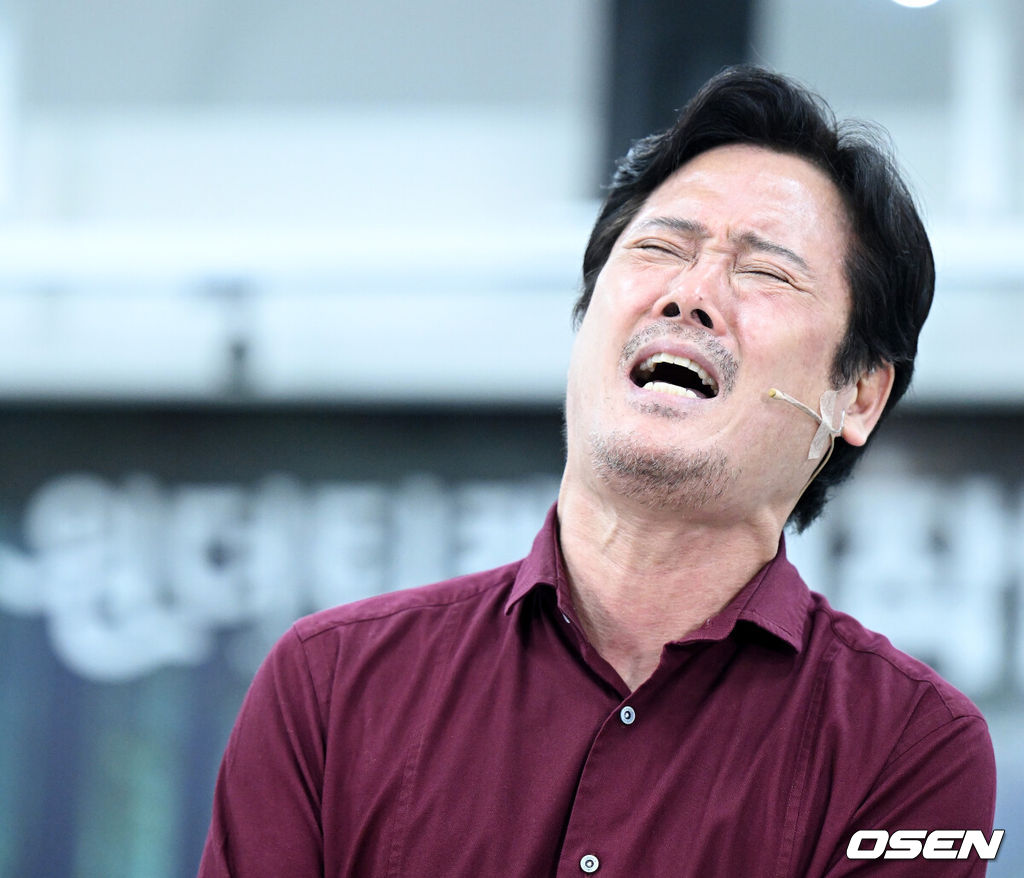 9일 오후 서울 신당동 뮤지컬하우스 호연재에서 창작뮤지컬 ‘원더티켓(Wonder Ticket)-수호나무의 부활) 제작발표회가 열렸다.배우 남경주가 주요 장면을 시연하고 있다. 2022.08.09 /jpnews@osen.co.kr