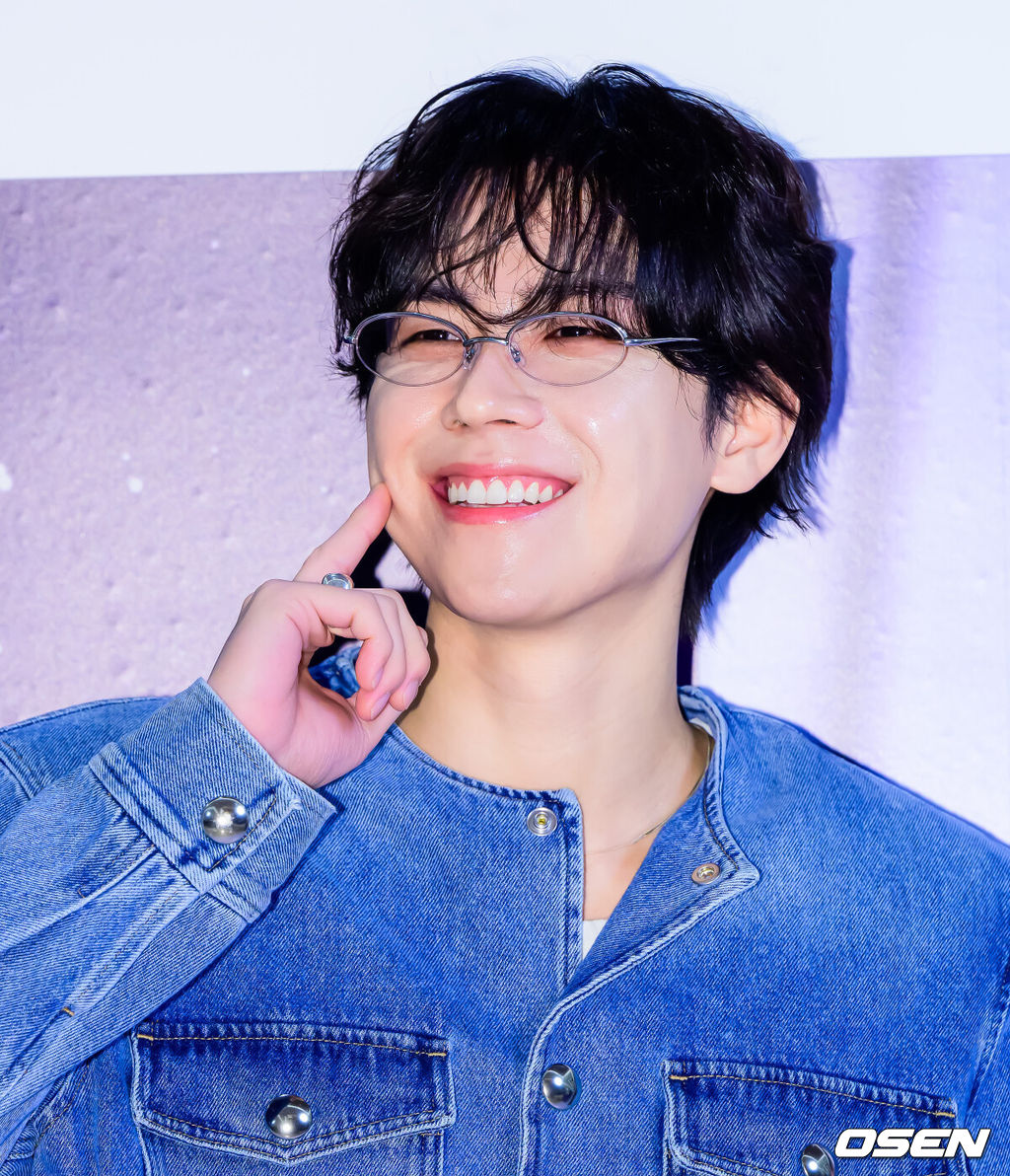 14일 오전 서울 잠실 롯데월드몰에서 아이레시피(irecipe) 포토행사가 열렸다.이날 배우 김도훈이 참석했다. 김도훈은 티빙 오리지널 시리즈 ‘친애하는 X’에서 김유정의 맹목적 조력자 김재오 역으로 새로운 얼굴을 선보이며 활발한 연기 행보를 이어가고 있다.배우 김도훈이 포즈를 취하고 있다. 2025.11.14 /jpnews@osen.co.kr