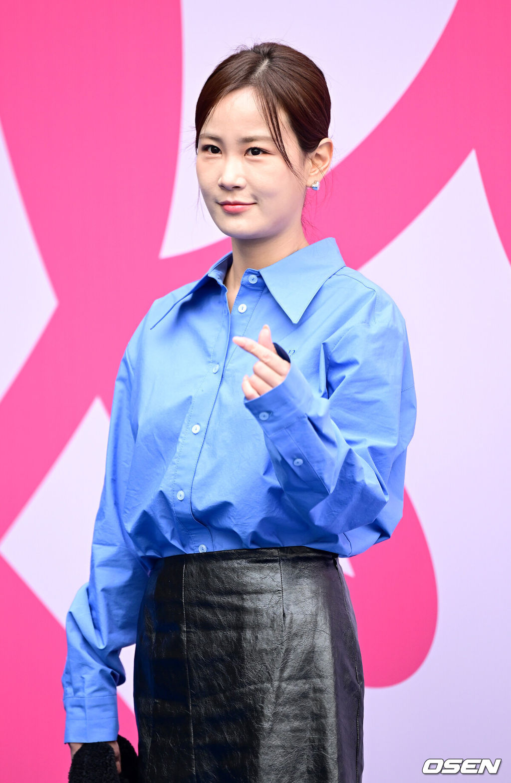 3일 서울 동대문디자인플라자(DDP)에서 ‘2024 가을/겨울(F/W) 서울패션위크’가 열렸다.방송인 김지민이 포즈를 취하고 있다. 2024.02.03 / dreamer@osen.co.kr