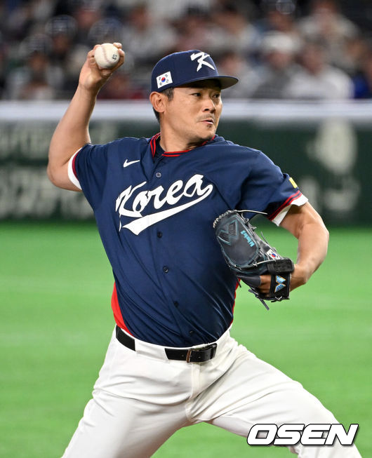 9일 일본 도쿄돔에서 월드베이스볼클래식(WBC) 조별리그 C조 한국과 호주의 경기가 열렸다.C조는 일본이 3승으로 조 1위를 확정, 8강에 진출했다. 호주가 2승 1패, 대만이 2승 2패, 한국이 1승 2패, 체코는 3패다.한국 WBC 대표팀이 8강에 진출하려면 호주에 2점 이하로 실점하면서 5점 차 이상으로 승리해야만 한다.2회말 무사에서 한국 노경은이 역투하고 있다. 2026.03.09 /spjj@osen.co.kr