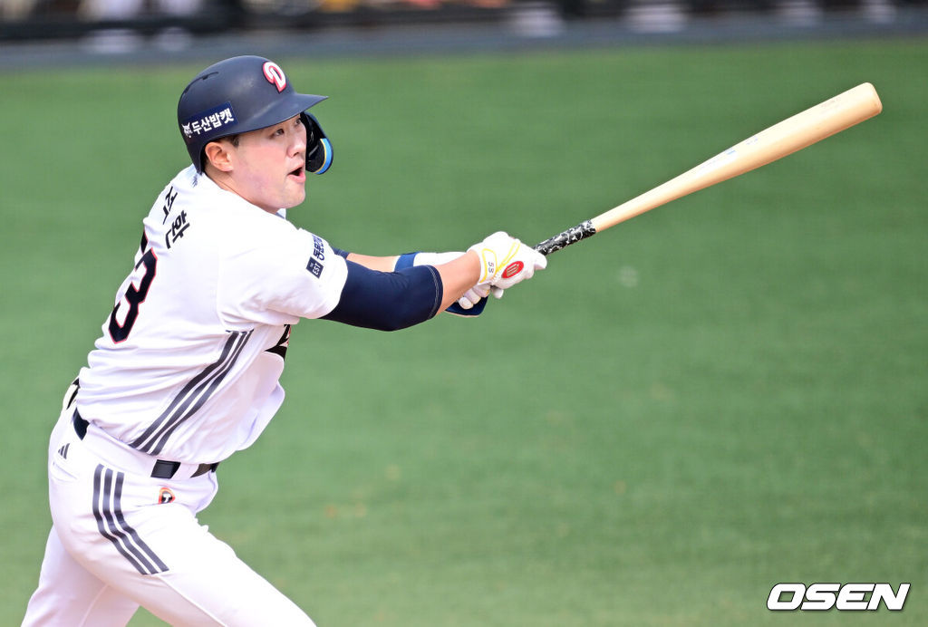 12일 경기도 이천 두산베어스파크에서 ‘2026 신한 SOL KBO리그’ 시범경기 두산 베어스와 키움 히어로즈의 경기가 열렸다.시범경기는 오늘(12일)부터 오는 24일까지 진행되며, 각 팀이 12경기씩 치러 총 60경기가 펼쳐질 예정이다.4회말 1사 2루 상황 두산 양석환이 동점 1타점 2루타를 날리고 있다. 2026.03.12 / dreamer@osen.co.kr