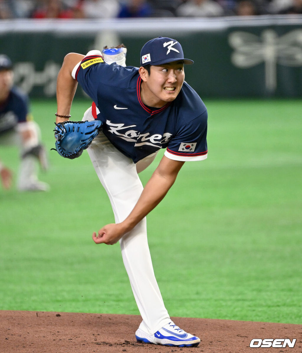 9일 일본 도쿄돔에서 월드베이스볼클래식(WBC) 조별리그 C조 한국과 호주의 경기가 열렸다.C조는 일본이 3승으로 조 1위를 확정, 8강에 진출했다. 호주가 2승 1패, 대만이 2승 2패, 한국이 1승 2패, 체코는 3패다.한국 WBC 대표팀이 8강에 진출하려면 호주에 2점 이하로 실점하면서 5점 차 이상으로 승리해야만 한다.1회말 무사에서 한국 선발투수 손주영이 역투하고 있다. 2026.03.09 /spjj@osen.co.kr