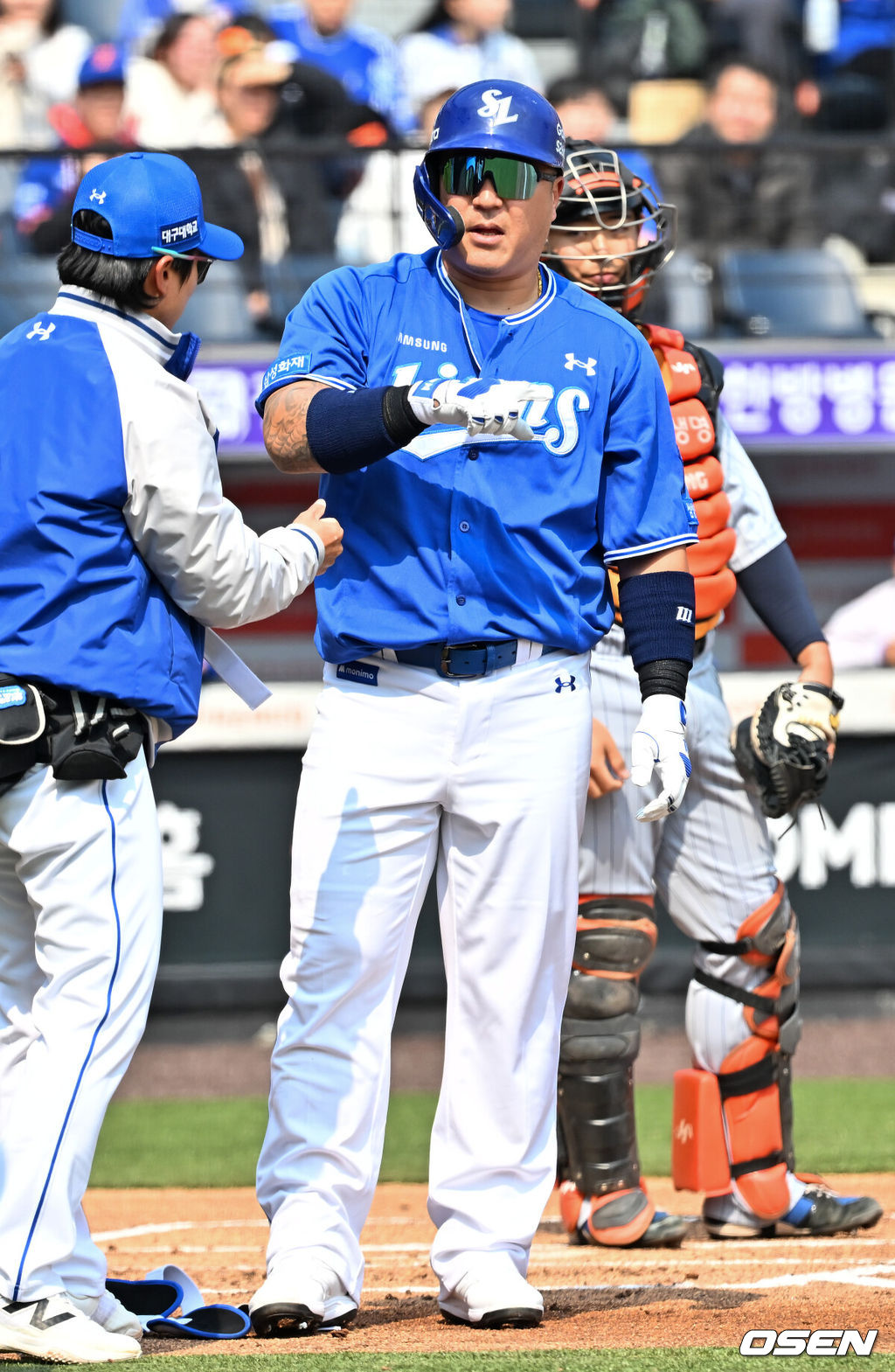 12일 대전 한화생명볼파크에서 2026 신한 SOL KBO리그 시범경기 한화 이글스와 삼성 라이온즈의 경기가 열렸다.시범경기는 오늘(12일)부터 오는 24일까지 진행되며, 각 팀이 12경기씩 치러 총 60경기가 펼쳐진다.1회초 무사 주자 1,2루 삼성 최형우가 타석에서 한화 선발 왕옌청이 던진 볼에 맞고 어필하고 있다. 2026.03.12 /rumi@osen.co.kr