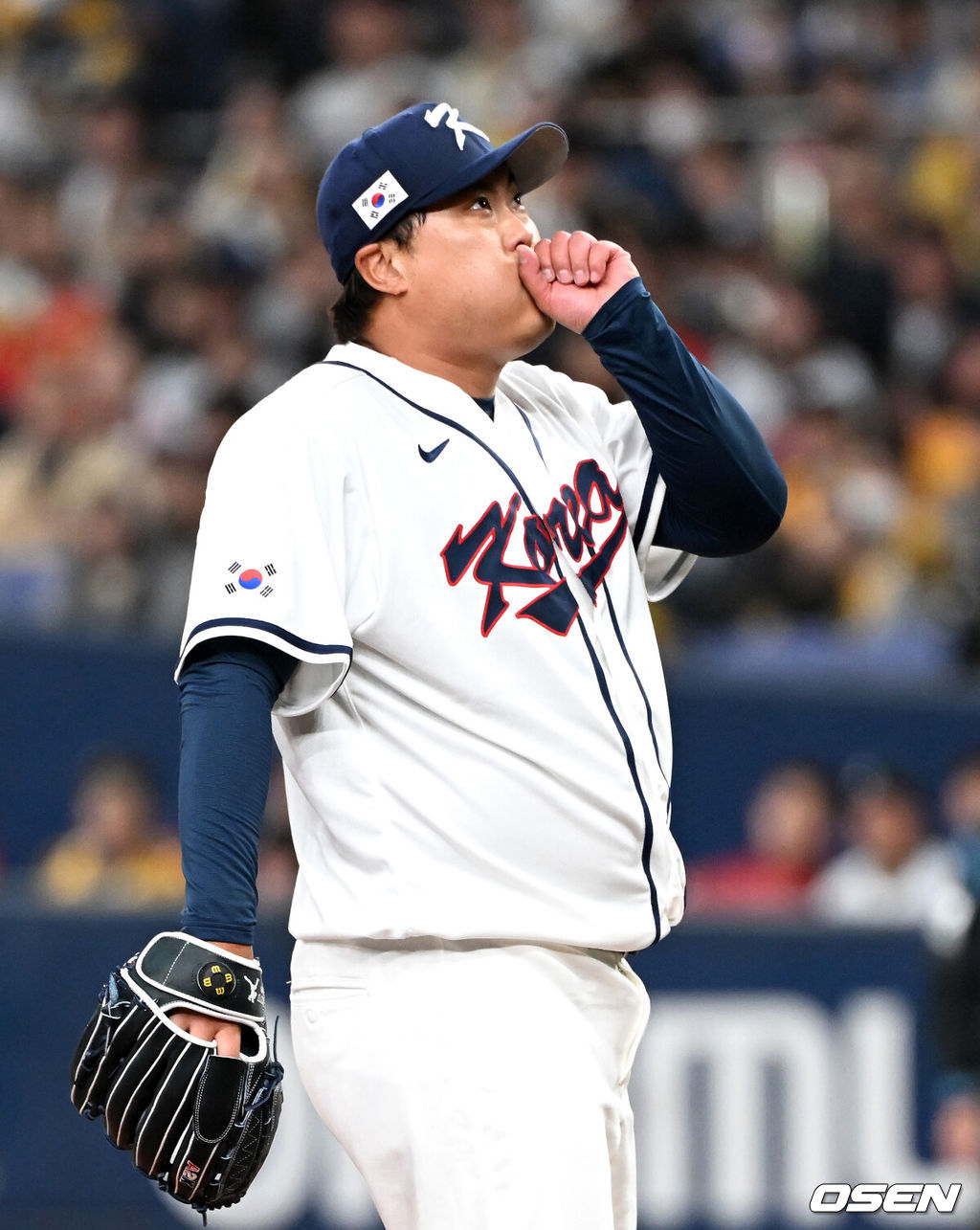 2일 일본 오사카 교세라돔에서 월드베이스볼클래식(WBC) 공식 연습 경기 한국 야구 대표팀과 한신 타이거스의 경기가 열렸다.우리 대표팀은 3일 같은 장소에서 오릭스 버팔로스와 연습 경기 2차전을 치른 뒤 5일 일본 도쿄돔에서 체코와 WBC 조별리그 1차전에서 격돌한다.6회말 한국 류현진이 역투하고 있다. 2026.03.02 /spjj@osen.co.kr