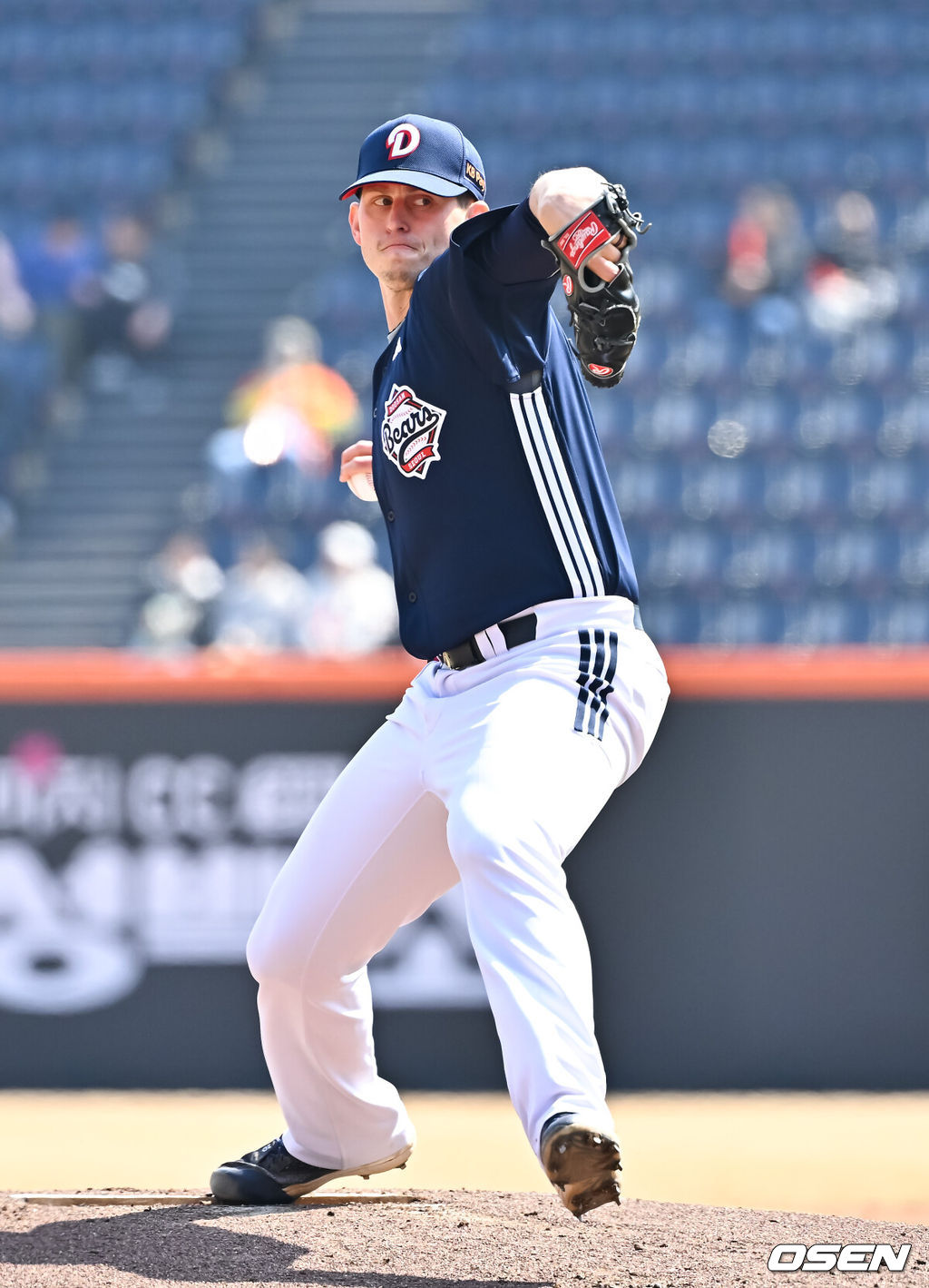 17일 오후 한화생명볼파크에서 2026 신한 SOL KBO 리그 시범경기 한화 이글스와 두산 베어스의 경기가 진행됐다.전날 경기에서는 두산이 한화를 상대로 8-4 승리를 거뒀다.1회말 두산 선발투수 플렉센이 역투하고 있다.     2026.03.17 / soul1014@osen.co.kr