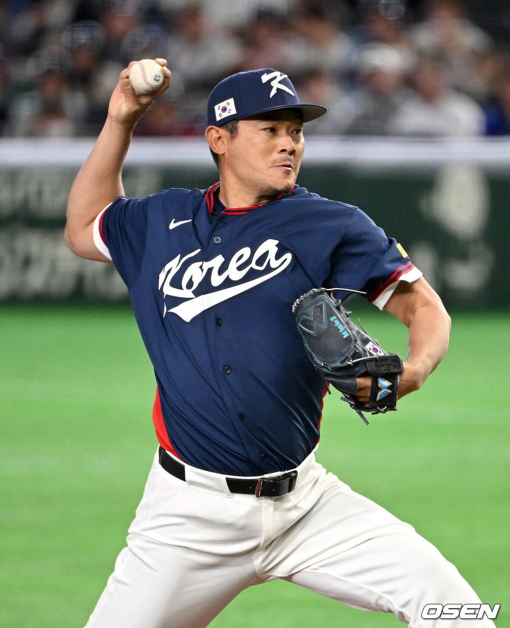 9일 일본 도쿄돔에서 월드베이스볼클래식(WBC) 조별리그 C조 한국과 호주의 경기가 열렸다.C조는 일본이 3승으로 조 1위를 확정, 8강에 진출했다. 호주가 2승 1패, 대만이 2승 2패, 한국이 1승 2패, 체코는 3패다.한국 WBC 대표팀이 8강에 진출하려면 호주에 2점 이하로 실점하면서 5점 차 이상으로 승리해야만 한다.2회말 무사에서 한국 노경은이 역투하고 있다. 2026.03.09 /spjj@osen.co.kr