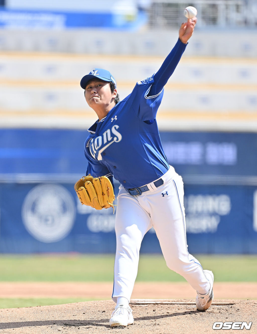 19일 창원NC파크에서 2026 신한 SOL KBO 리그 시범경기 NC 다이노스와 삼성 라이온즈의 경기가 열렸다. 홈팀 NC는 토다가, 방문팀 삼성은 이승현이 선발 출전했다. 삼성 라이온즈 선발투수 이승현이 역투하고 있다. 2026.03.19 / foto0307@osen.co.kr