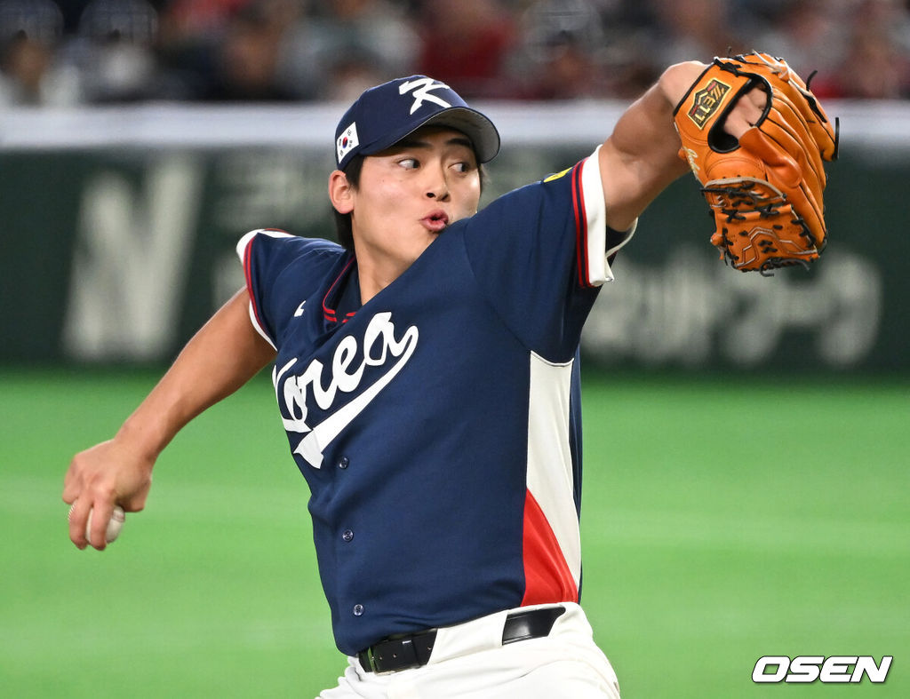 9일 일본 도쿄돔에서 월드베이스볼클래식(WBC) 조별리그 C조 한국과 호주의 경기가 열렸다.C조는 일본이 3승으로 조 1위를 확정, 8강에 진출했다. 호주가 2승 1패, 대만이 2승 2패, 한국이 1승 2패, 체코는 3패다.한국 WBC 대표팀이 8강에 진출하려면 호주에 2점 이하로 실점하면서 5점 차 이상으로 승리해야만 한다.8회말 2사 1루에서 한국 조병현이 역투하고 있다. 2026.03.09 /spjj@osen.co.kr