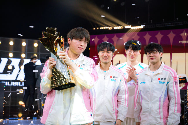 라이엇 게임즈 플리커.