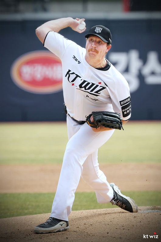 맷 사우어 / KT 위즈 제공