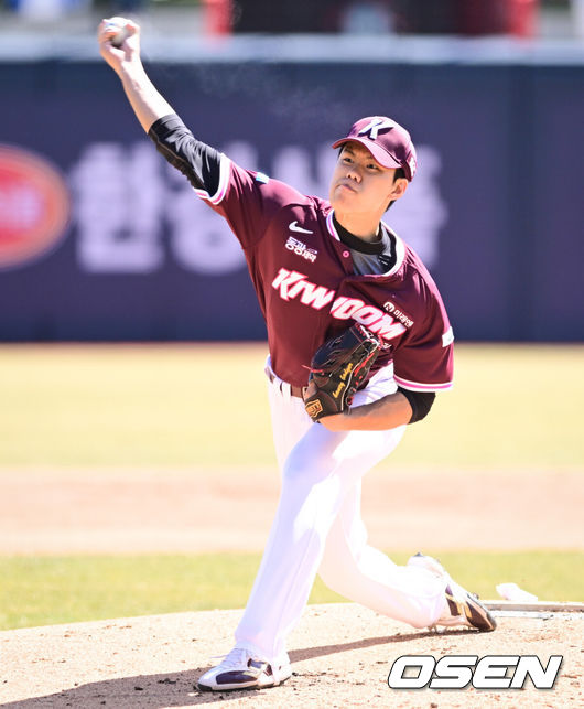 키움 히어로즈 김윤하. /OSEN DB