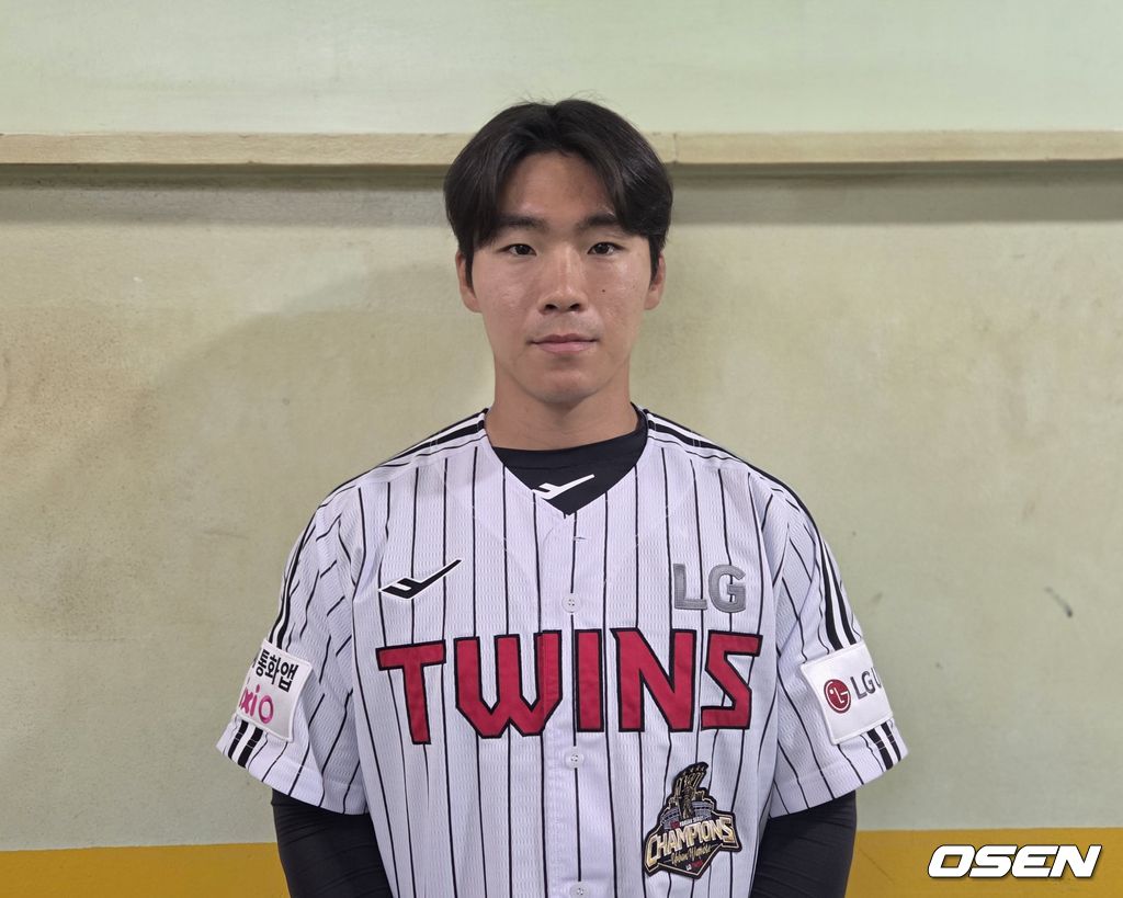 프로야구 LG 트윈스 내야수 강민균이 24일 잠실구장에서 마지막 시범경기를 앞두고 인터뷰 하고 있다. /orange@osen.co.kr