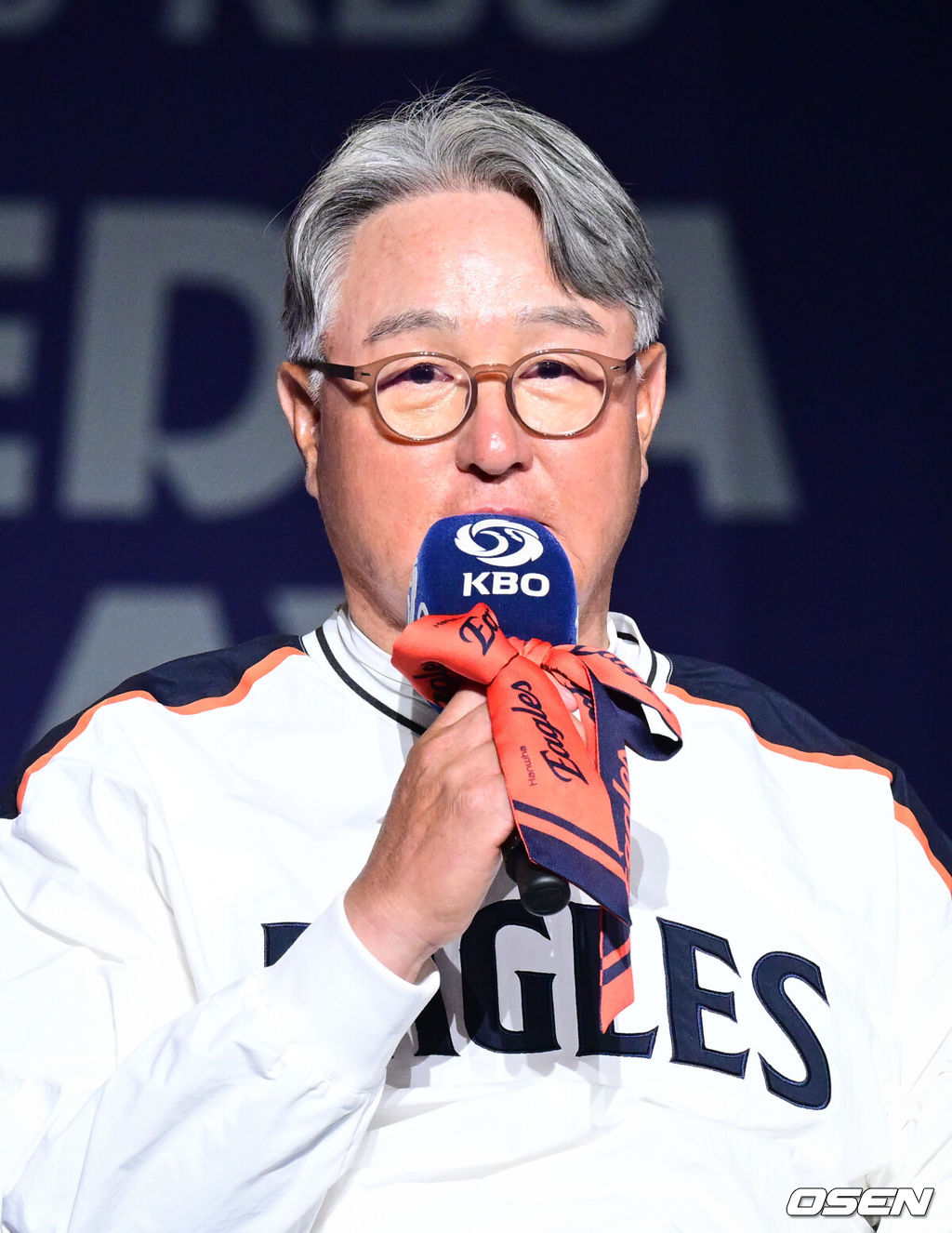 2026 신한 SOL KBO 리그 미디어데이&팬페스트 행사가 26일 서울 송파구 롯데호텔 월드에서 열렸다.2026 KBO 리그 정규 시즌은 오는 28일 인천(KIA-SSG), 잠실(LG-KT), 대구(삼성-롯데), 창원(NC-두산), 대전(한화-키움) 등 5개 구장에서 개막한다. 한화 김경문 감독이 출사표를 던지고 있다. 2026.03.26 /cej@osen.co.kr