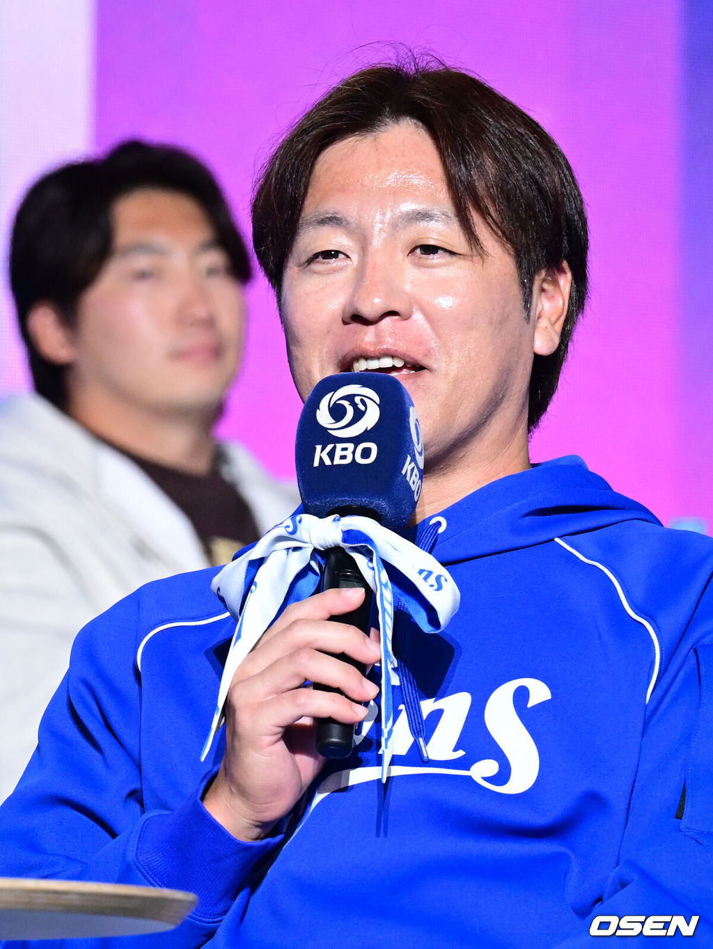 2026 신한 SOL KBO 리그 미디어데이&팬페스트 행사가 26일 서울 송파구 롯데호텔 월드에서 열렸다.2026 KBO 리그 정규 시즌은 오는 28일 인천(KIA-SSG), 잠실(LG-KT), 대구(삼성-롯데), 창원(NC-두산), 대전(한화-키움) 등 5개 구장에서 개막한다. 삼성 강민호가 각오를 밝히고 있다. 2026.03.26 /cej@osen.co.kr