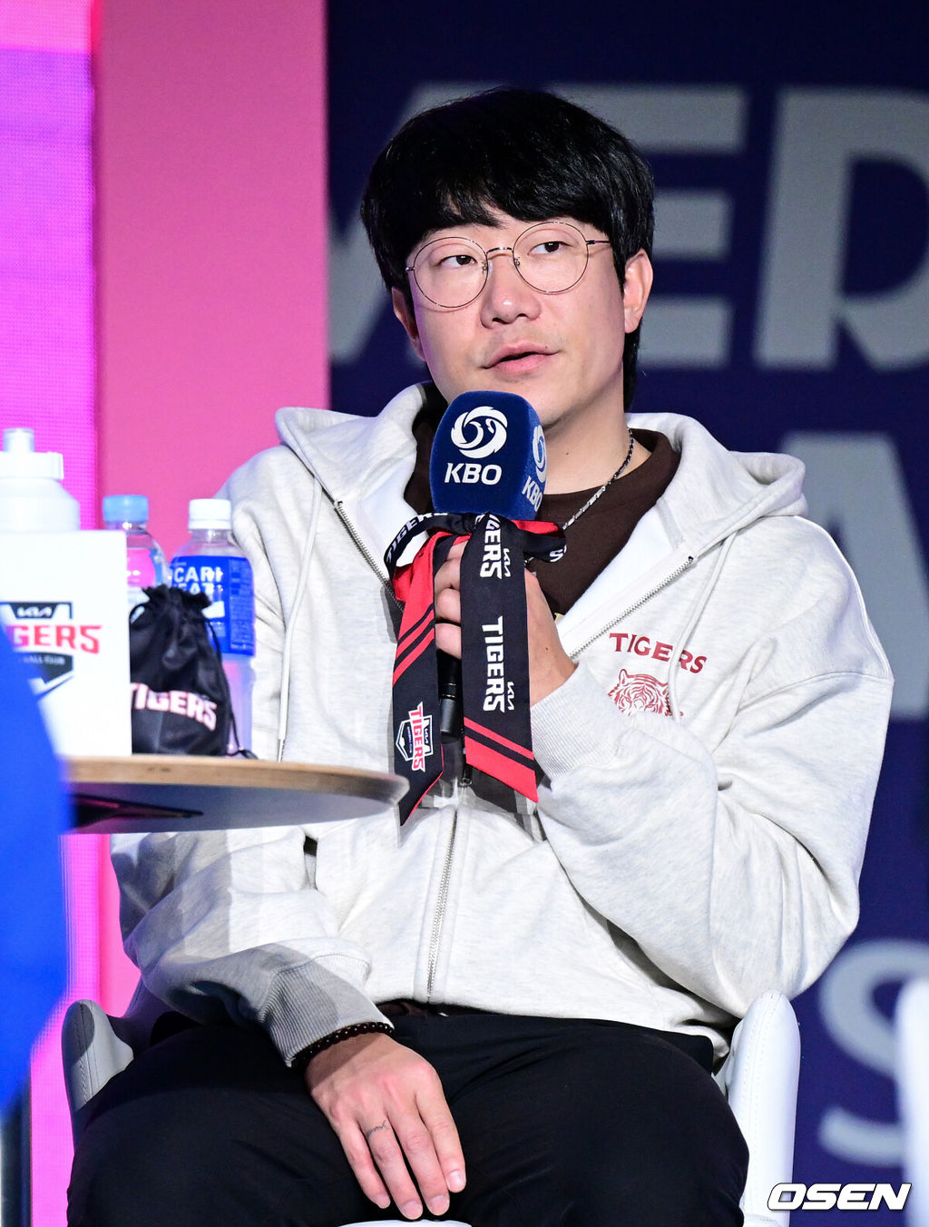 2026 신한 SOL KBO 리그 미디어데이&팬페스트 행사가 26일 서울 송파구 롯데호텔 월드에서 열렸다.2026 KBO 리그 정규 시즌은 오는 28일 인천(KIA-SSG), 잠실(LG-KT), 대구(삼성-롯데), 창원(NC-두산), 대전(한화-키움) 등 5개 구장에서 개막한다. KIA 양현종이 각오를 밝히고 있다.  2026.03.26 /cej@osen.co.kr