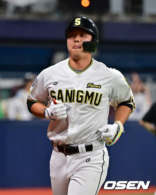 [OSEN=박준형 기자] 상무 전미르 2025.10.01 / soul1014@osen.co.kr