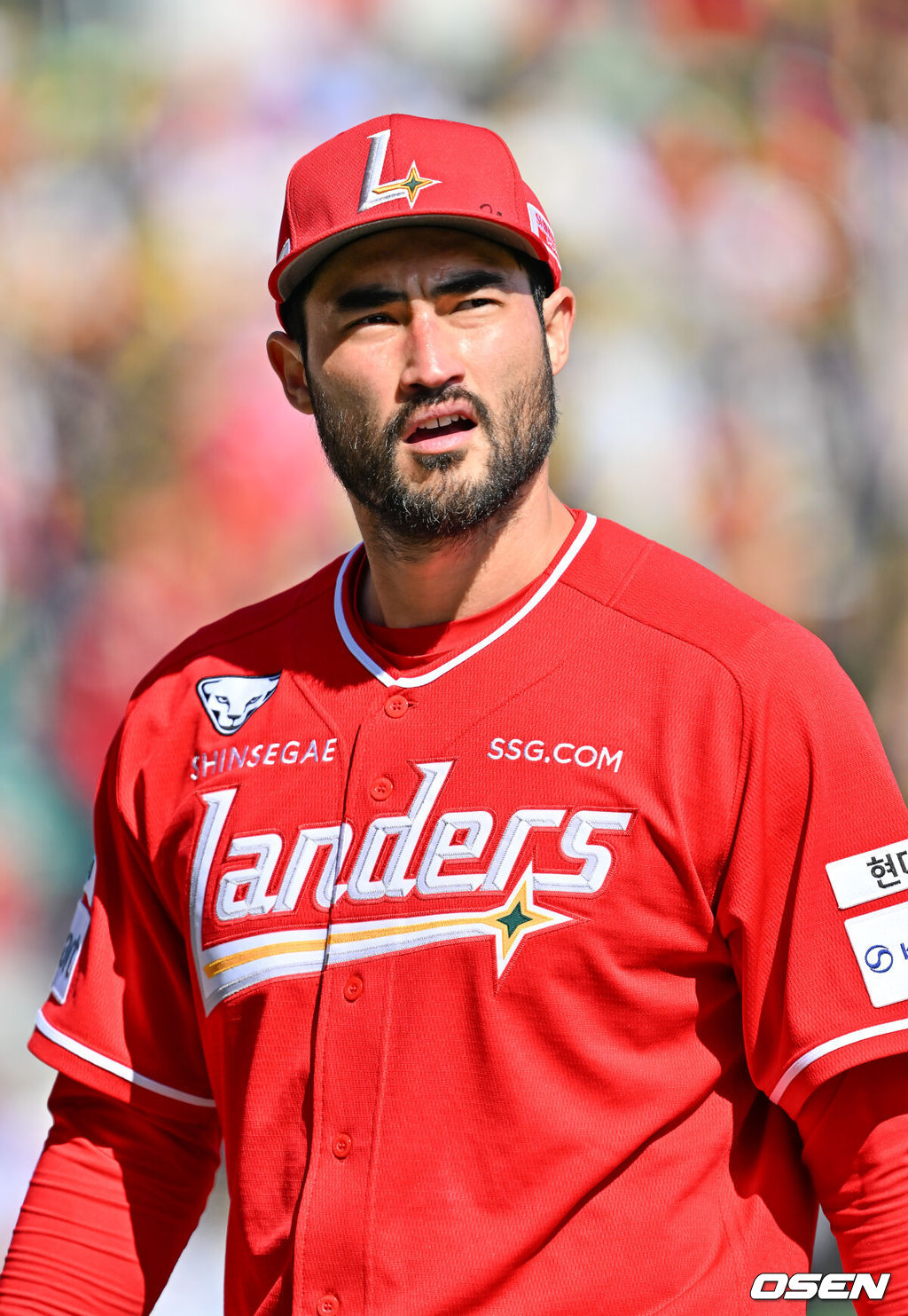 28일 인천 SSG랜더스필드에서 ‘2026 신한 SOL KBO리그’ SSG 랜더스와 KIA 타이거즈의 개막전이 열렸다.이날 경기에서 SSG은 화이트를, KIA는 네일을 선발로 내세웠다.5회초 무사 주자 2루 KIA 오선우 타석에서 SSG 선발 화이트가 강판을 당하고 있다. 2026.03.28 / rumi@osen.co.kr