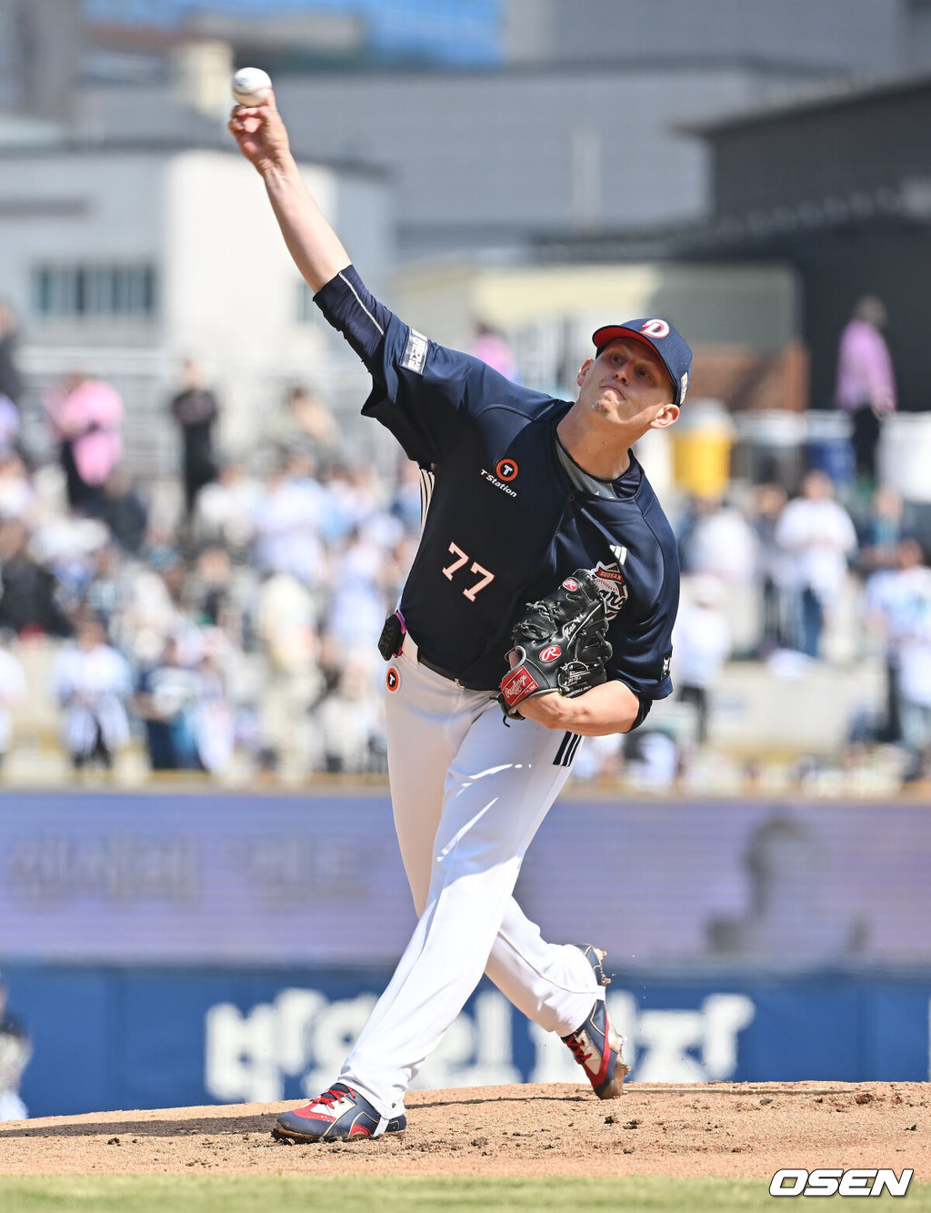 28일 창원NC파크에서 2026 신한 SOL KBO 리그 NC 다이노스와 두산 베어스의 경기가 열렸다. 홈팀 NC는 구창모가, 방문팀 두산은 플렉센이 선발 출전했다. 두산 베어스 선발투수 플렉센이 역투하고 있다. 2026.03.28 / foto0307@osen.co.kr