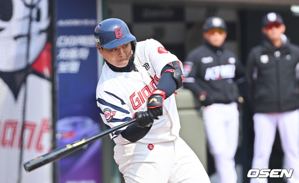 롯데 자이언츠 한동희 099 2026.03.12 / foto0307@osen.co.kr