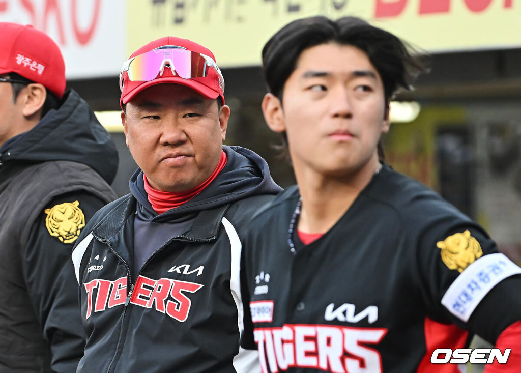 KIA 타이거즈 이범호 감독과 김도영 265 2026.03.23 / foto0307@osen.co.kr