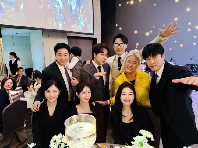 조선희 작가 SNS