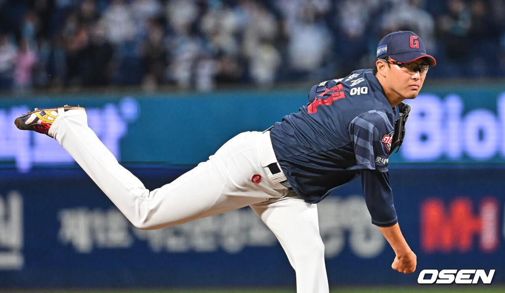 31일 창원NC파크에서 2026 신한 SOL KBO 리그 NC 다이노스와 롯데 자이언츠의 경기가 열렸다. 홈팀 NC는 토다가, 방문팀 롯데는 박세웅이 선발 출전했다. 롯데 자이언츠 선발투수 박세웅이 역투하고 있다. 2026.03.31 / foto0307@osen.co.kr