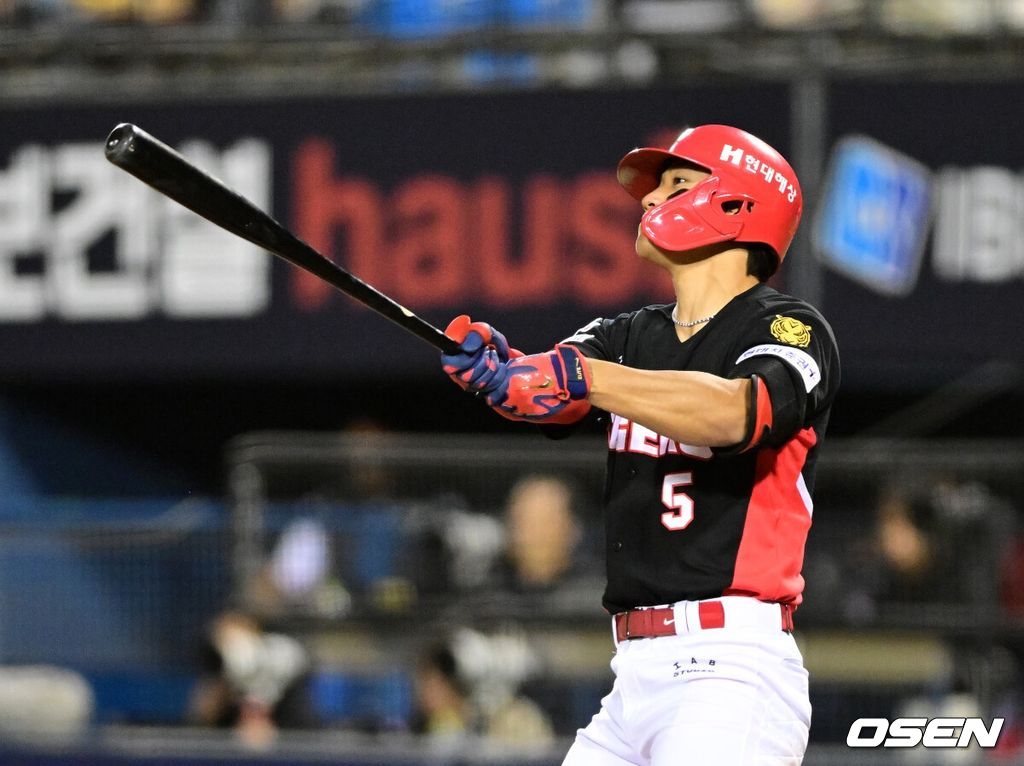 2회초 2사 2루에서 KIA 김도영이 좌월 투런포를 날리고 있다. 2026.03.31 / jpnews@osen.co.kr