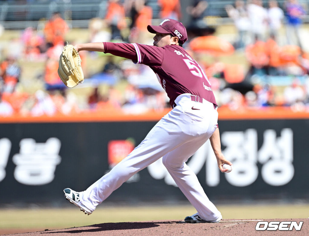 29일 대전 한화생명볼파크에서 ‘2026 신한 SOL KBO리그’ 한화 이글스와 키움 히어로즈의 경기가 열렸다.홈팀 한화는 왕옌청, 방문팀 키움은 하영민을 선발로 내세웠다. 1회말 키움 선발 하영민이 힘차게 공을 뿌리고 있다. 2025.03.29 / dreamer@osen.co.kr