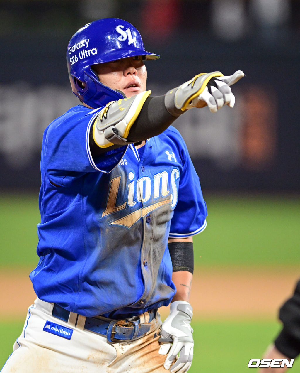 3일 경기도 수원 KT위즈파크에서 2026 신한 SOL KBO리그 KT 위즈와 삼성 라이온즈의 경기가 열렸다.이날 KT는 사우어, 삼성은 후라도를 선발로 내세웠다.6회말 2사 2루에서 삼성 류지혁이 좌중간으로 역전 적시 3루타를 날린 뒤 세리머니를 하고 있다. 2026.04.03 /cej@osen.co.kr