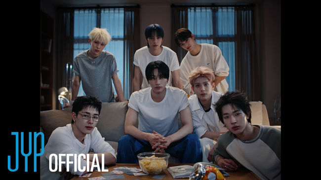 JYP엔터테인먼트 제공